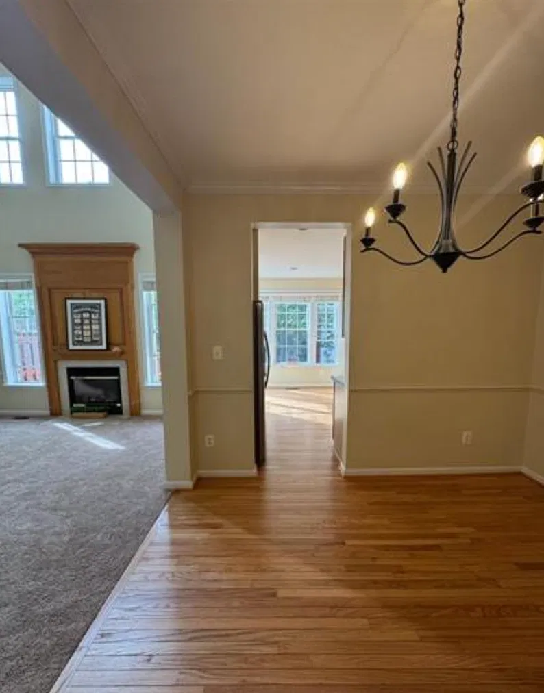 4 bed, 2.5 bath, 3586 sqft, $3,850 — Photo 4