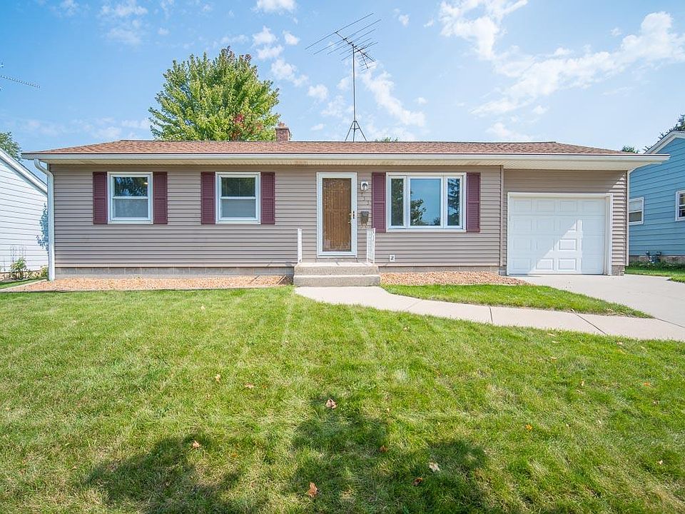 1st image of 733 Riverview Dr