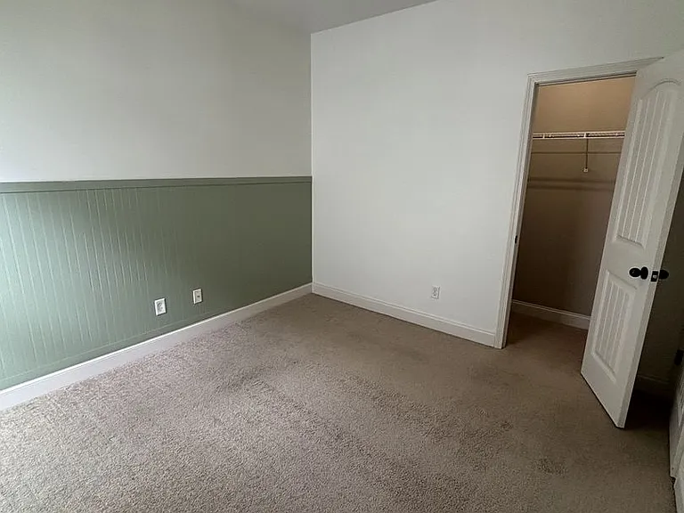 182 Sharpe St — Photo 16