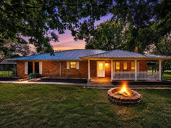2nd image of 18692 County Road 334