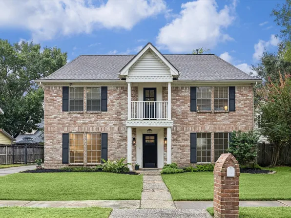 12519 Burgoyne Dr, Houston, TX 77077