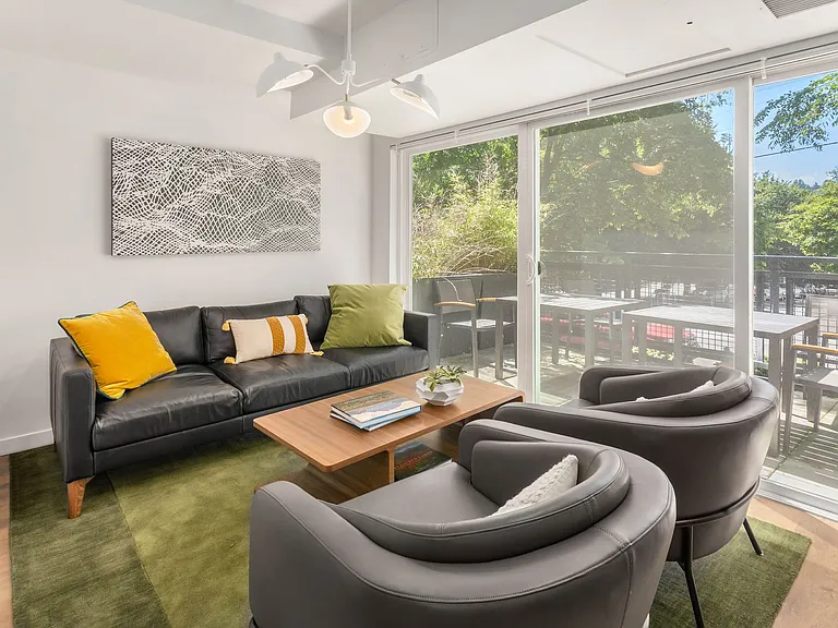 Contour Apartments — Photo 12