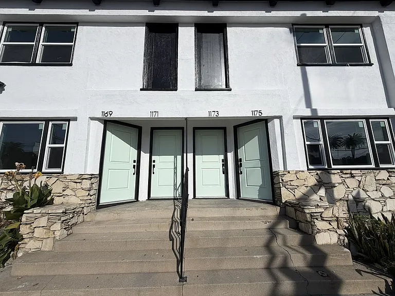 1175 E Broadway — Photo 1