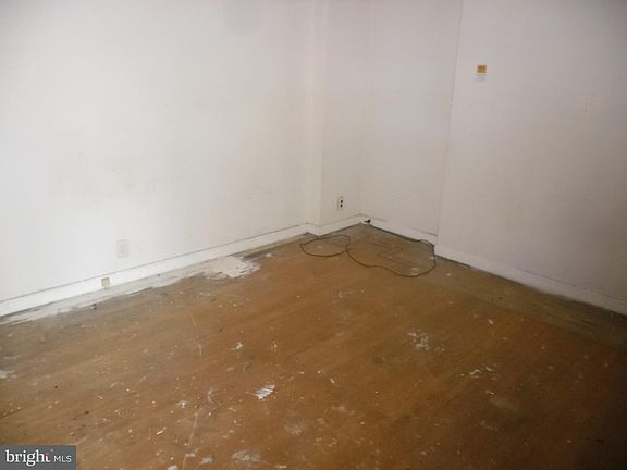 2nd image of 5710 N American St