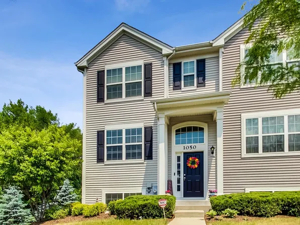 1050 Piccolo Ln, Volo, IL 60073