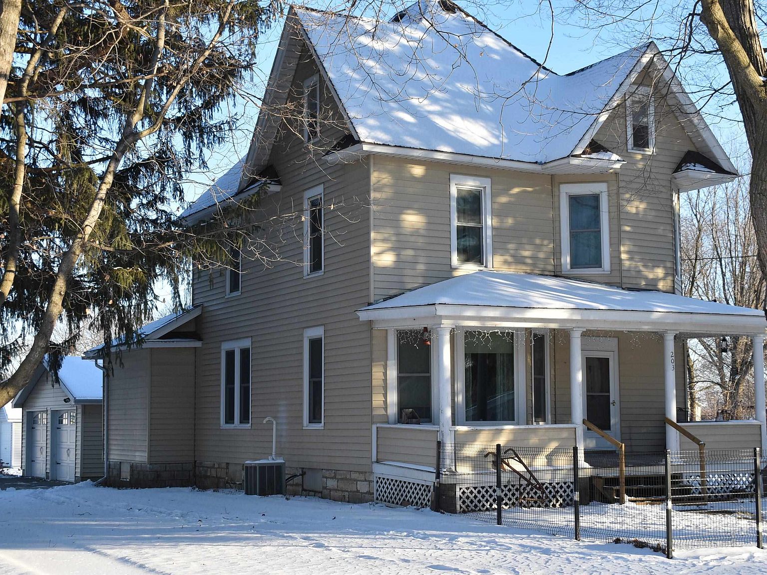203 S Pleasant St, Saint Ansgar, IA 50472 Zillow