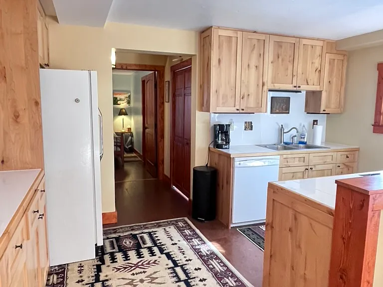242 S Ridge Rd — Photo 5