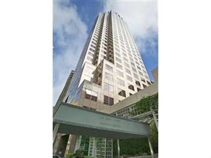333 Bush St APT 3803 photo 1
