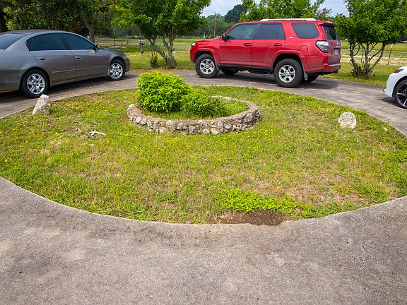 4th image of 123 Steel Valley Dr