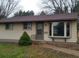 1512 S Locust Ave, Marshfield, WI 54449