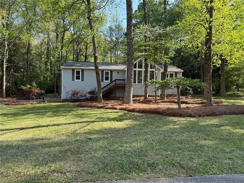 510 Magnolia Dr photo 1
