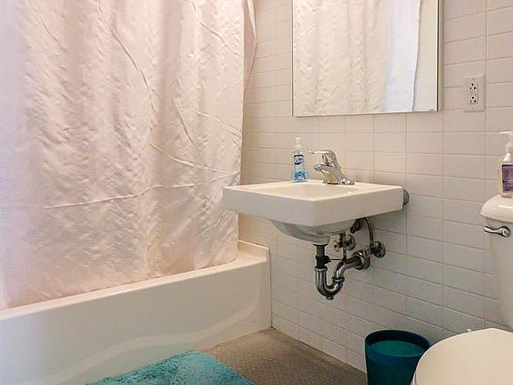 5th image of 201 S West St #302