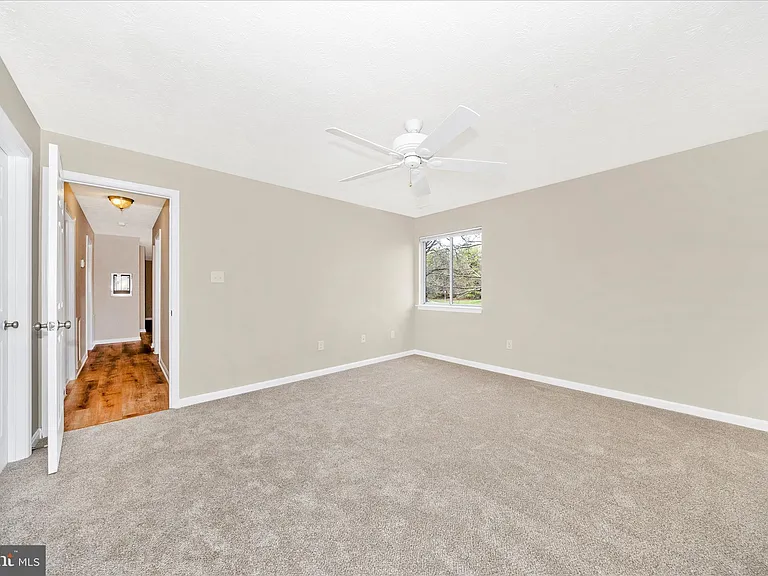 2112 Whitehall Rd #1C — Photo 38