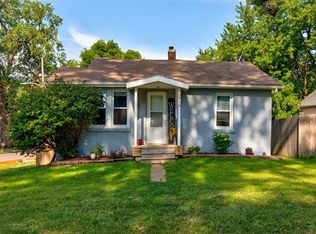 5910 SW 3rd St, Des Moines, IA 50315