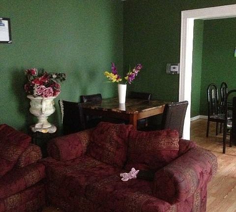 4th image of 1621 Estelle Ave