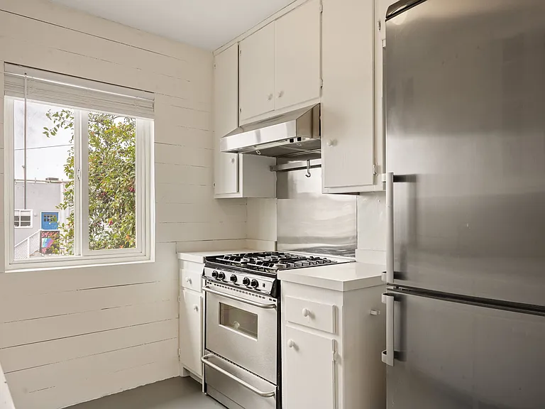 161 W Channel Rd #5 — Photo 13