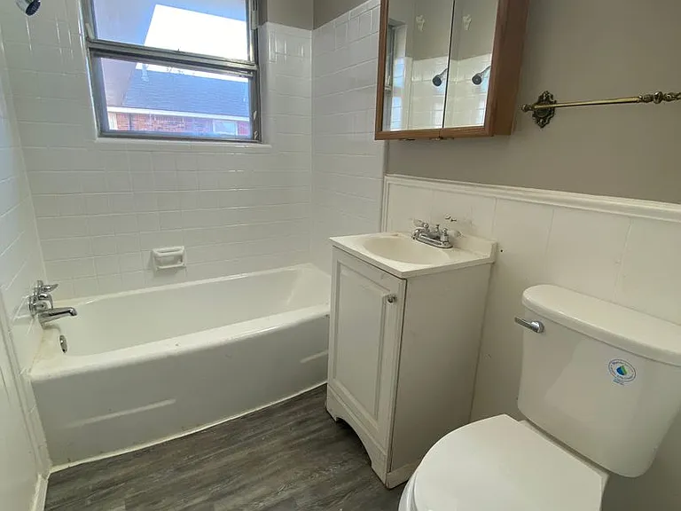 5408 NW 64th St — Photo 10