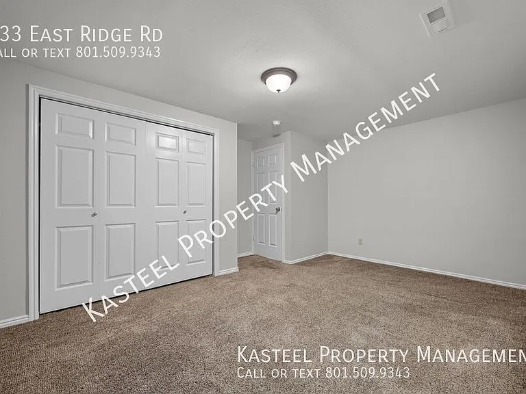 333 E Ridge Rd — Photo 16