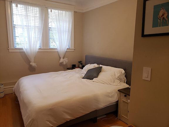 2nd image of 438B Guerrero St