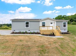 490 Greenbriar Rd, Sweetwater, TN 37874