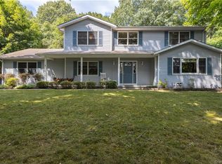 691 S Mountain Rd, New City, NY 10956