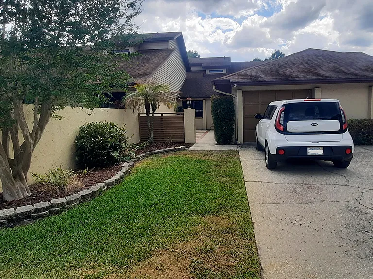 925 Fenton Ln — Photo 19