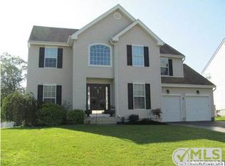 137 Vivas Dr, Barnegat, NJ 08005