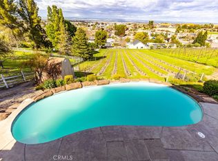 940 Walnut Dr, Paso Robles, CA 93446