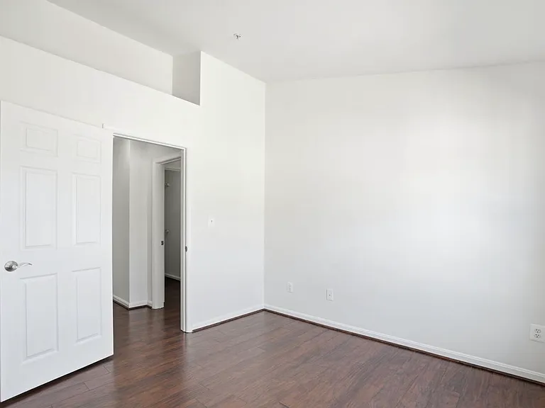2494 Quick St #303 — Photo 8