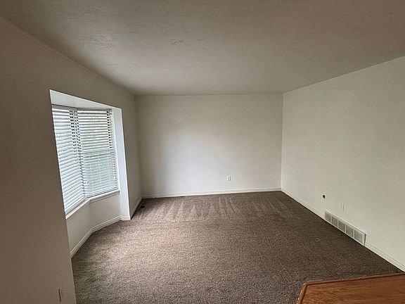 4th image of 3391 W Wake Cir