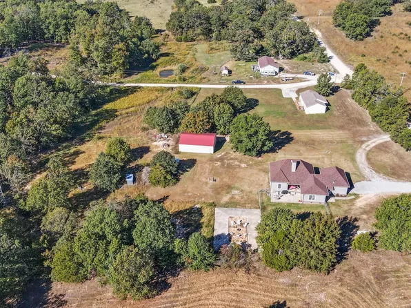 4186 County Road 6300, West Plains, MO 65775