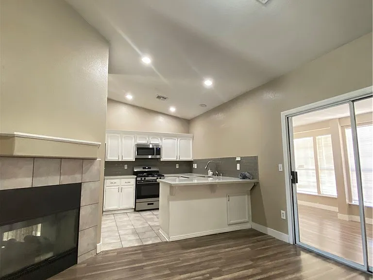 2118 Quinton Ave — Photo 20
