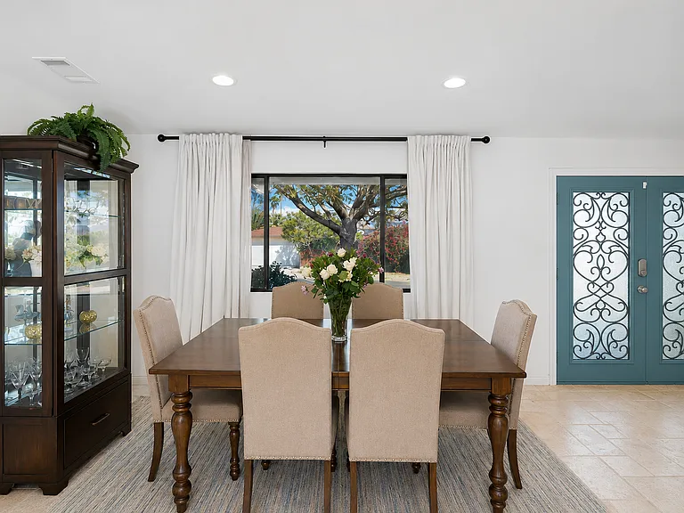 54025 Avenida Alvarado — Photo 14