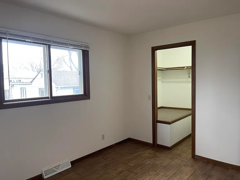 536 S Lincoln St #B — Photo 8