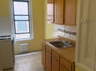 2964 Perry Ave APT 2C, Bronx, NY 10458