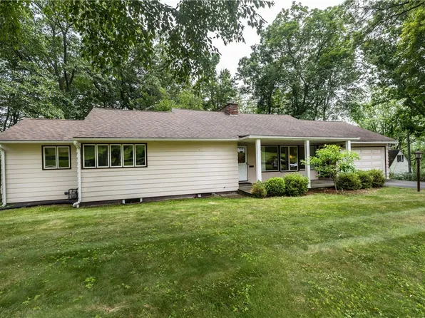 133 Arnold Thompson Dr, Painted Post, NY 14870