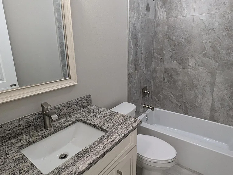 6037 NW Winfield Dr — Photo 14