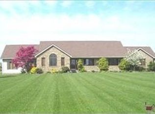 9216 Rawiga Rd, Seville, OH 44273