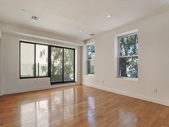 2nd image of 188 15th St APT 300
