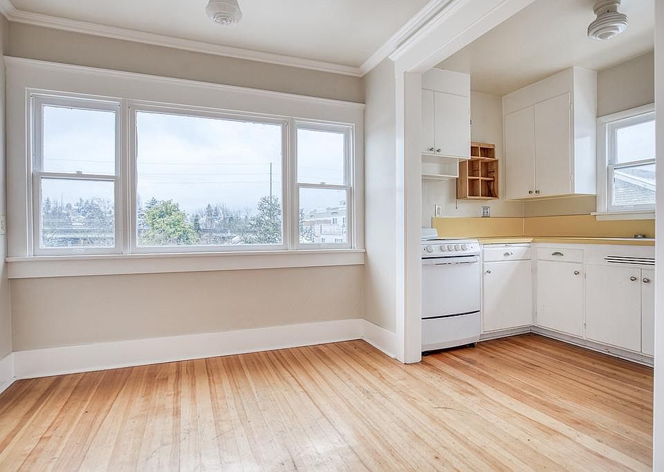 1st image of 6403 9th Ave NE APT 4