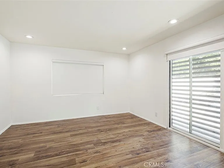 9450 Tampa Ave — Photo 39