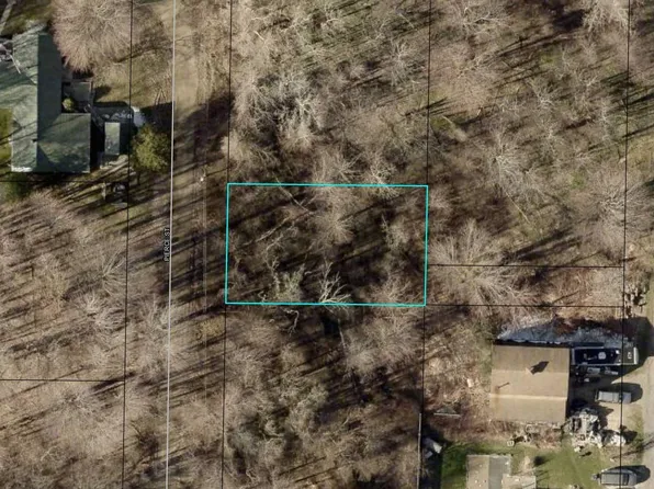 6037 Pierce St, Coloma, MI 49038