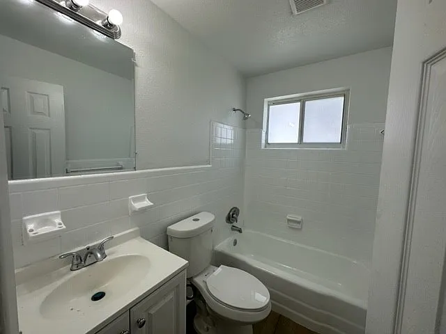 5911 NE 18th Ave — Photo 22
