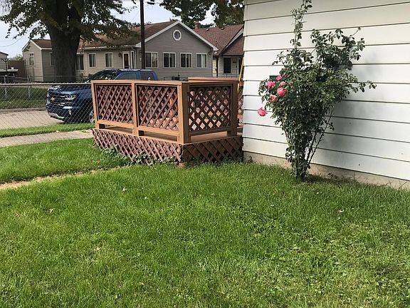 2nd image of 225 W Eddington Ave