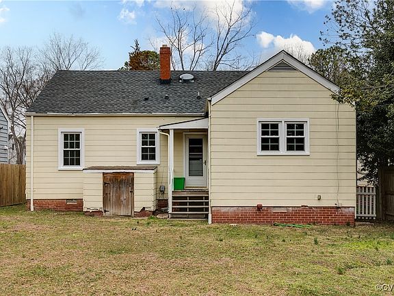 4th image of 6717 Stuart Ave