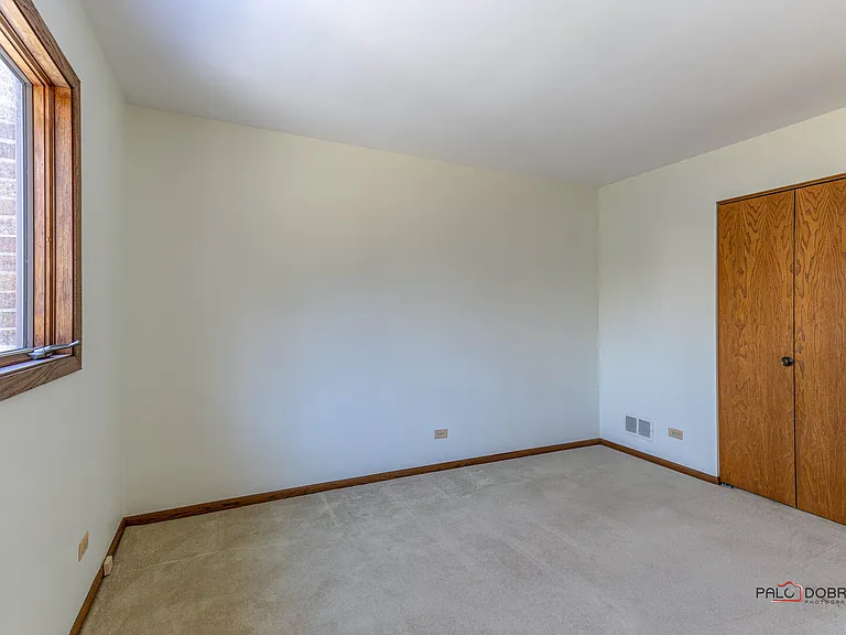 2450 Chas Dr — Photo 23