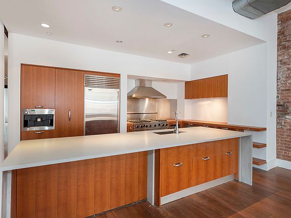 3rd image of 103-105 Greene St #4B