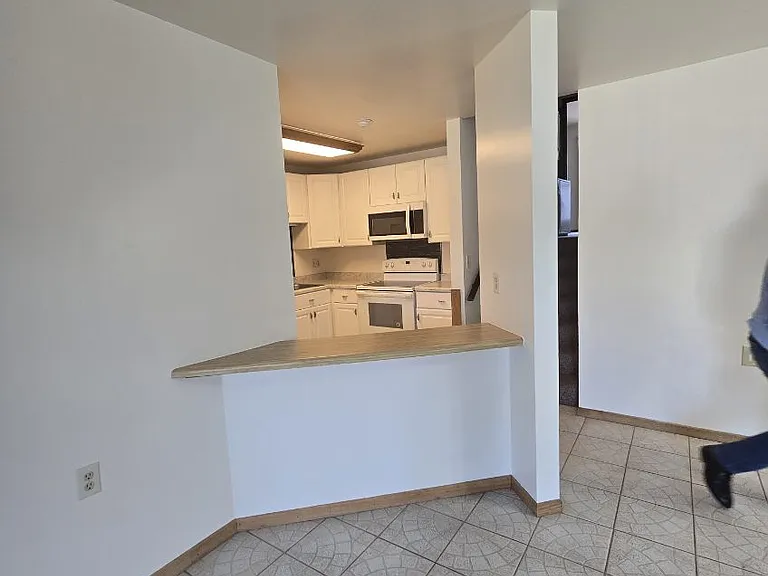 9020 N Park Plaza Ct — Photo 9