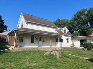 101 17th Ave, Sterling, IL 61081