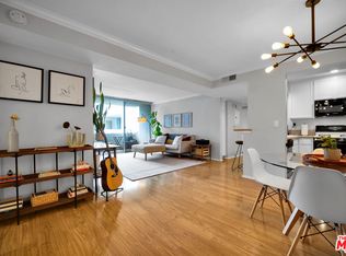 5325 Newcastle Ave UNIT 207, Encino, CA 91316